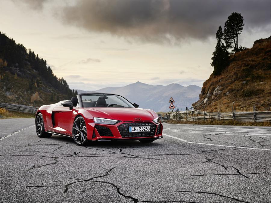  Audi R8 V10 RWD Spyder 2019 года  (WW) (фото 1 из 36)